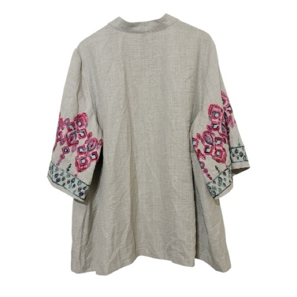 Olivia & Martin Embroidered Open Front Kimono - Size 3X - Picture 4 of 5